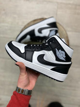 Zapatillas Jordan 1 Negro/Blanco